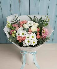 Букет цветов из:  Розы, Лизиантусы и Хризантемы #REPLACE_PRED# Васильково