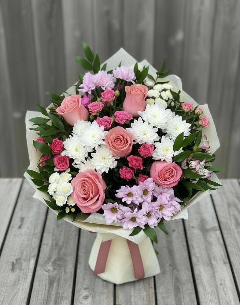 Букет цветов из: Альстромерии, Гвоздики, Розы и Хризантемы в Васильково