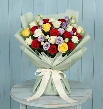 Букет цветов из:  Розы в Васильково