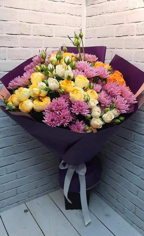 Букет цветов из: Хризантемы и Розы в Васильково