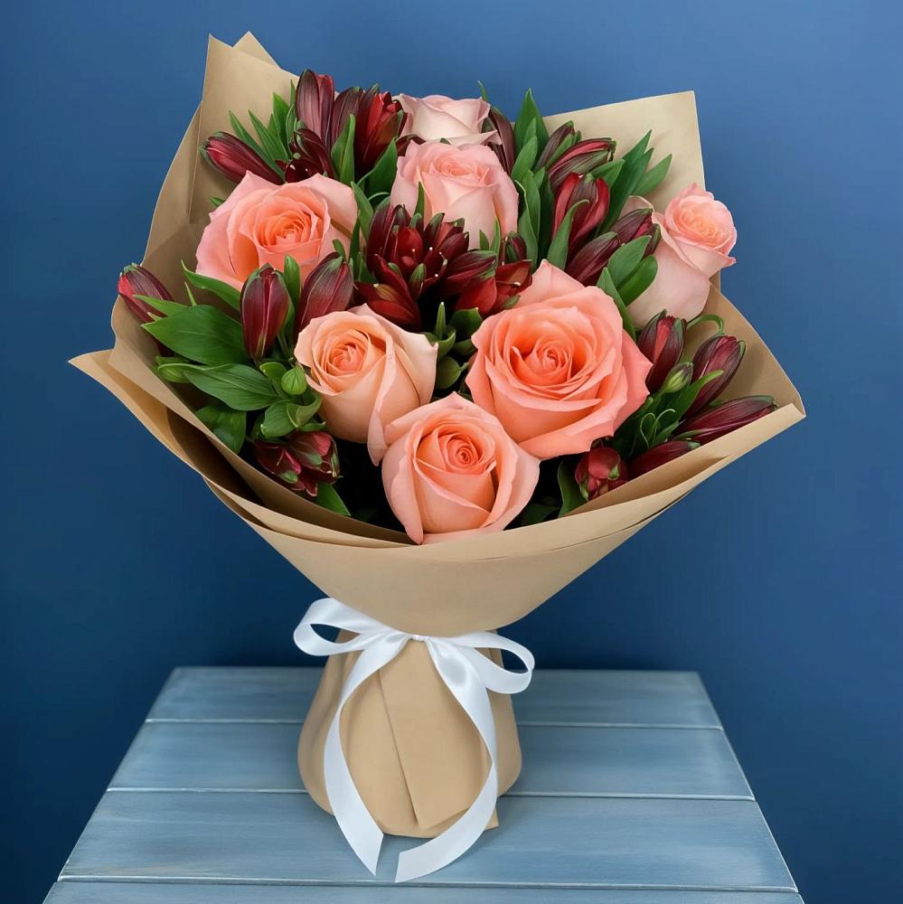 Букет цветов из: Розы и Альстромерии в Васильково