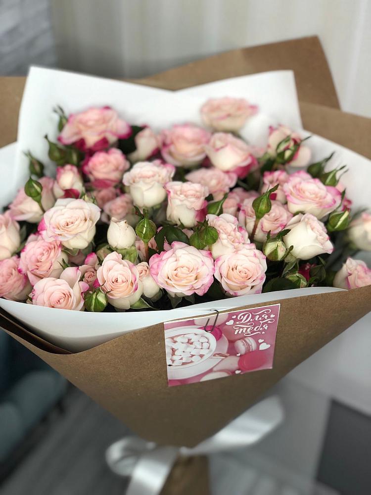 Букет цветов из: Розы в Васильково