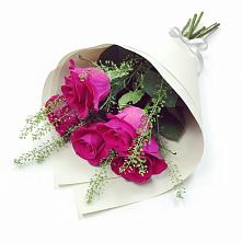 Букет цветов из:  Розы в Васильково