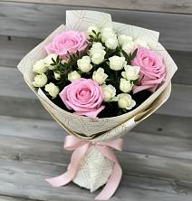 Букет цветов из:  Розы в Васильково