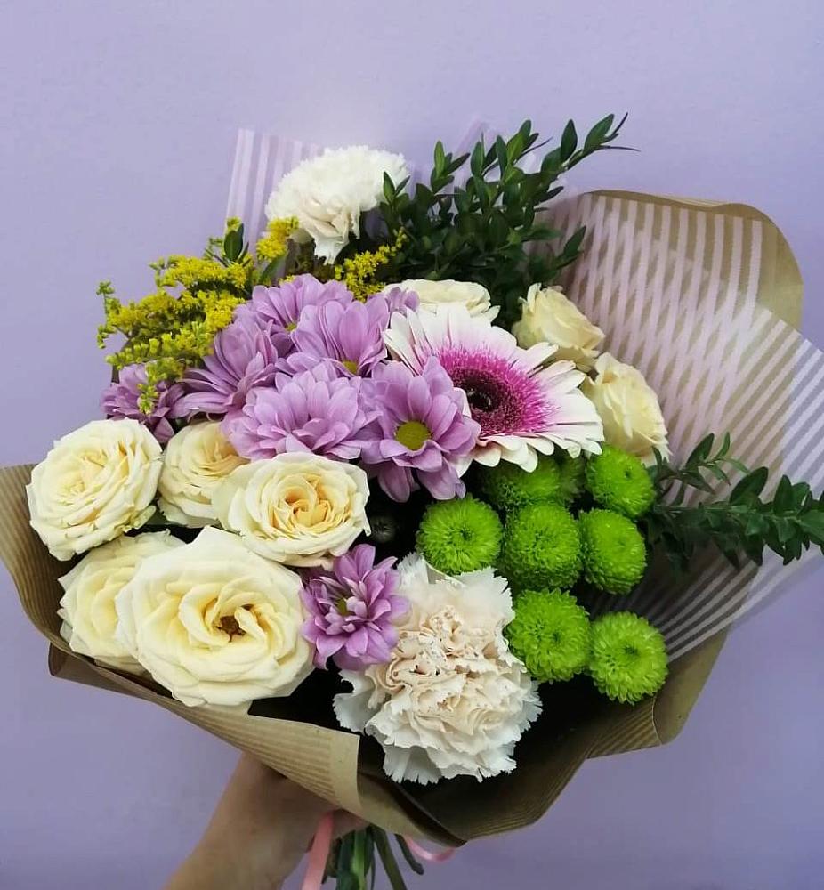 Букет цветов из: Хризантемы, Розы, Гвоздики и Герберы в Васильково