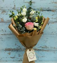 Букет цветов из:  Розы и Лизиантусы в Васильково