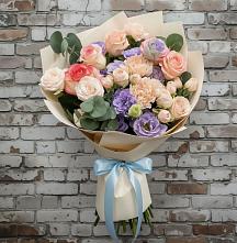 Букет цветов из:  Розы, Лизиантусы и Гвоздики в Васильково